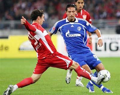 歐冠聯賽中 歐冠聯賽中